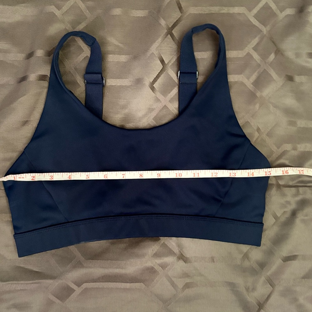 Lolë Navy Blue Sports Bra – Size Medium - Picture 6 of 7